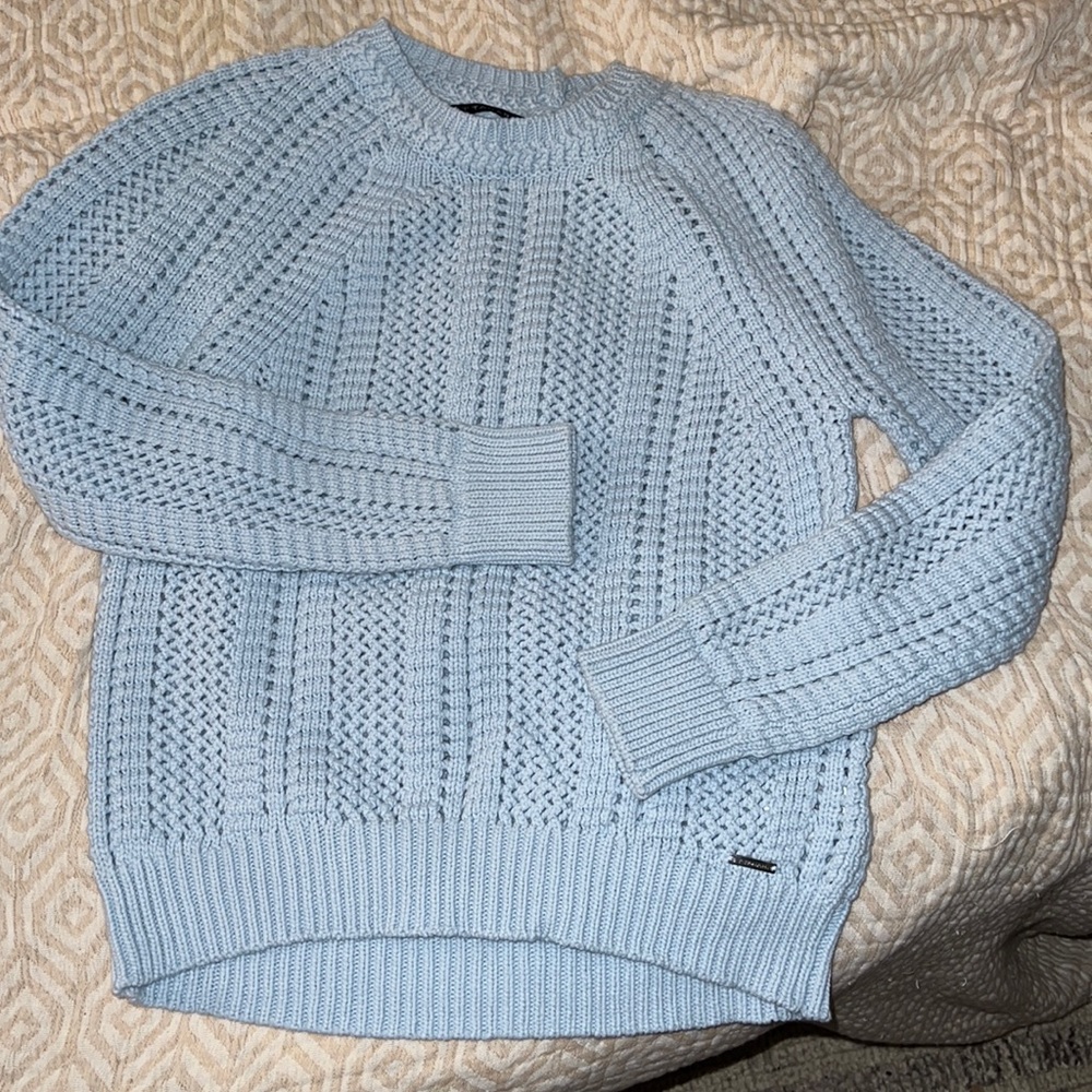 NEW Tahari Sweater, Size Small